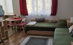 4 Seasons Apartments, A2